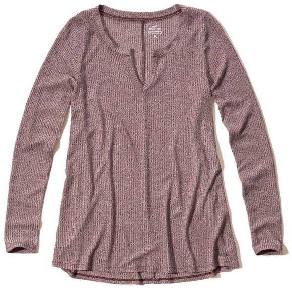 Hollister Notched Front Ribbed Long Sleeve - Picture 2 of 6